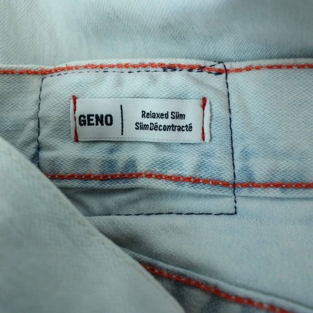 True Religion Geno Jeans Men's 30 x 32 Worn Sunfaded Relaxed Slim Fit Distressed
